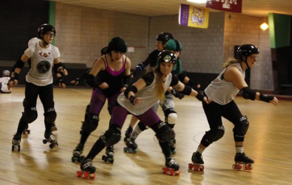 Skating-RollergirlsAtTheClassicCenter.jpg