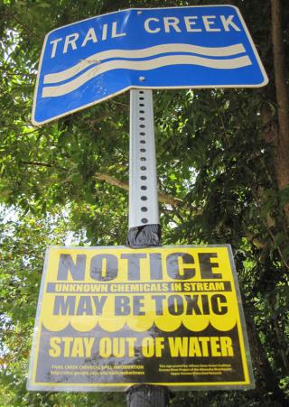 SpillBill-TrailCreekNoticeSign.jpg